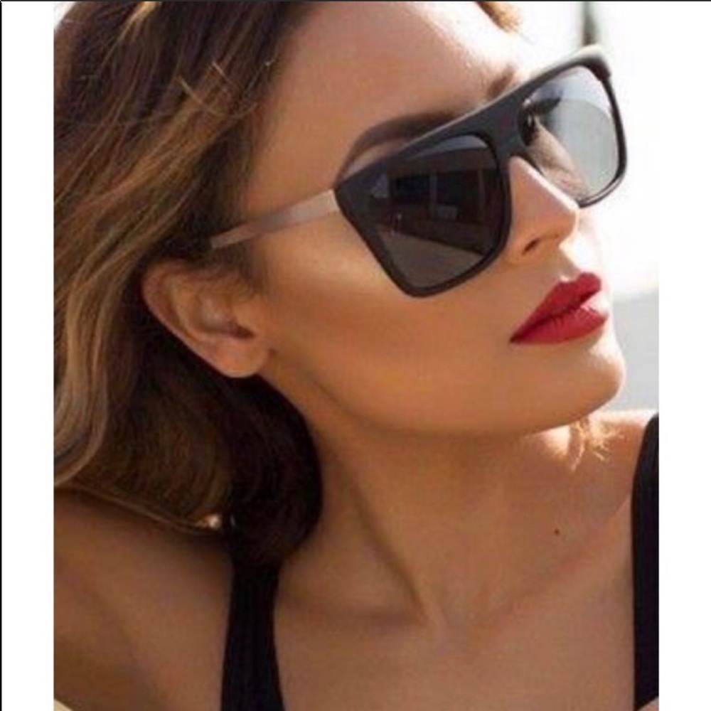 QUAY OTL II sunglasses